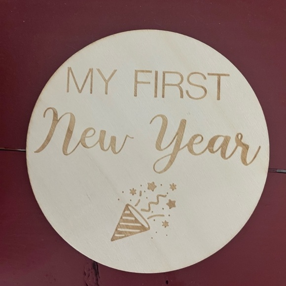 Holiday Milestone Wooden Discs - Picture 3 of 11